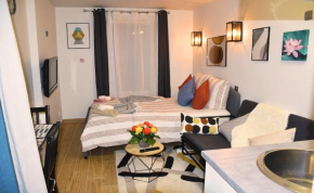 Apartment at Paris-Defense Arena Free parking by Servallgroup